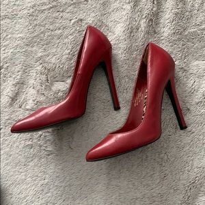 Colin Stuart red leather heels 👠